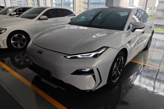 吉利银河 银河E8 2024款 550km 后驱PRO