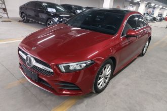 奔驰A级 2022款 改款 A 200 L 运动轿车时尚型