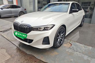 宝马i3 2024款 eDrive 40 L 曜夜套装