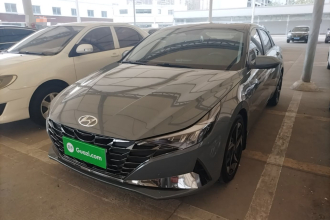 现代 伊兰特 2021款 1.5L CVT LUX尊贵版