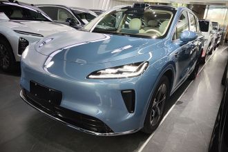 鸿蒙智行 尚界H5 2025款 增程 Max