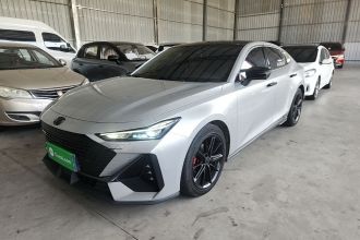 长安UNI-V 2022款 1.5T 尊贵型