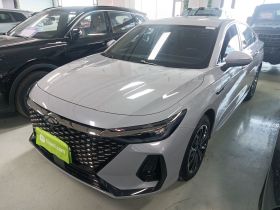 奇瑞 风云A8 2025款 70km 基本型