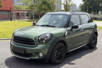 MINI Countryman 2016款 1.6T COOPER ALL4 Fun装备控