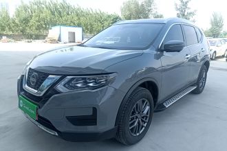 日产 奇骏 2025款 荣誉 2.0L 两驱领先版