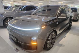 理想汽车 理想L8 2025款 Ultra 智能焕新版