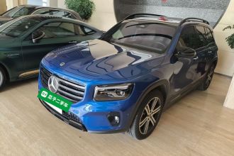 奔驰GLB 2024款 GLB 220 4MATIC