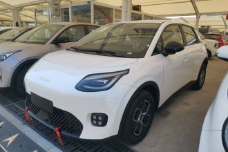 埃安 AION UT 2025款 330星辉版