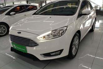福特 福克斯 2018款 三厢经典 EcoBoost 180 自动精英型