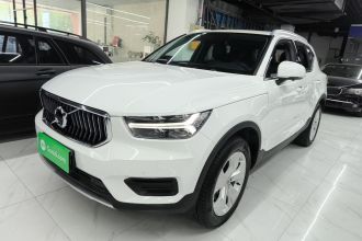 沃尔沃XC40 2021款 T4 四驱智行时尚版
