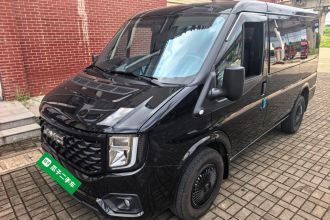 江铃福顺 2025款 2.0T 8AT柴油短轴低顶商务型7座（非营运）