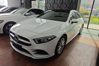 奔驰A级 2022款 改款 A 200 L 运动轿车时尚型