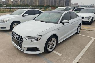 奥迪A3 2018款 30周年年型 Limousine 35 TFSI 时尚型