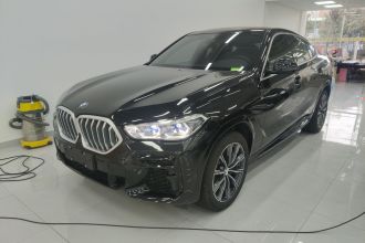 宝马X6 2022款 改款 xDrive40i M运动套装