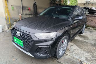 奥迪Q5L 2022款 40T 豪华动感型