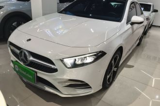奔驰A级 2022款 改款二 A 200 L 运动轿车时尚型
