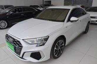 奥迪A3 2024款 A3L Limousine 35 TFSI 进取运动型