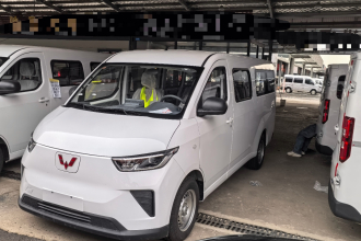 五菱汽车 五菱扬光 2026款 330km 客车版舒适型