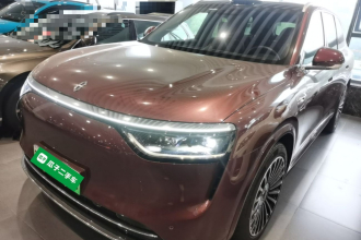 鸿蒙智行 问界M8 2025款 增程 Ultra版 53.4kWh 5座版 (192线激光雷达）