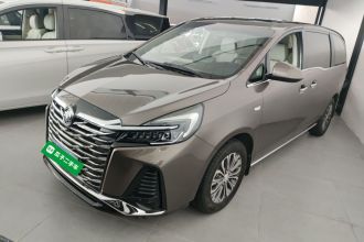 别克GL8 2023款 陆上公务舱 652T 豪华型