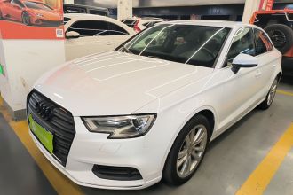 奥迪A3 2018款 30周年年型 Limousine 35 TFSI 进取型