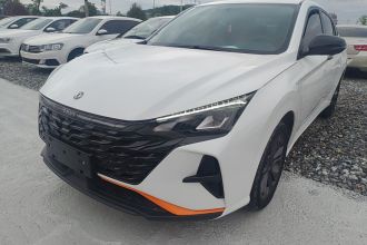 东风风神 奕炫 2023款 马赫版 1.5L 自动追影版
