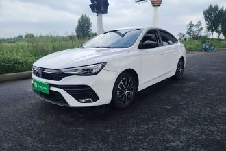 荣威i5 2021款 1.5L CVT黑金版