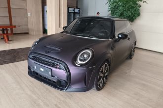MINI 2023款 改款 2.0T COOPER S 艺术家