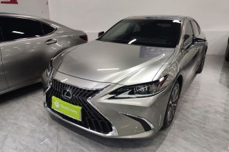 雷克萨斯ES 2022款 300h 卓越版