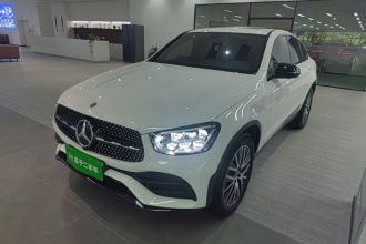 奔驰GLC轿跑 2023款 GLC 260 4MATIC 轿跑SUV