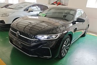 大众 帕萨特 2022款 330TSI 星空豪华版