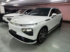 小鹏G9 2022款 702 Max