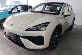 宝骏云海 2026款 140km 插混标准版
