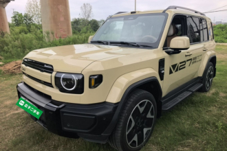iCAR V27 2026款 200KM四驱猎鹰700