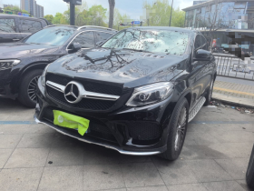 奔驰GLE轿跑 2018款 GLE 320 4MATIC 轿跑SUV