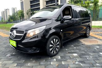 奔驰 威霆 2021款 2.0T 精英版 7座