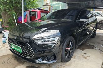 比亚迪 汉 2023款 DM-i 冠军版 121KM 尊贵型