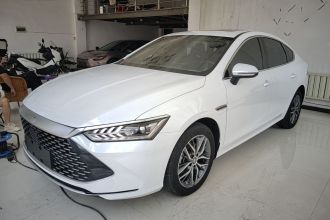 比亚迪 秦PLUS 2021款 DM-i 120KM 尊贵型