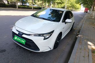 丰田 雷凌 2023款 智能电混双擎 1.8L 领先版