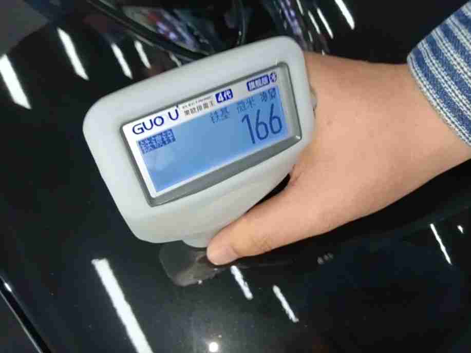 车辆右C柱外侧漆面状态展示