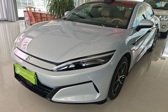 比亚迪 汉L 2025款 EV 四驱激光雷达旗舰型