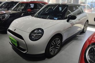 电动MINI COOPER 2024款 456km COOPER E 经典派