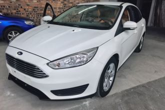 福特 福克斯 2018款 三厢经典 1.6L 手动舒适型智行版
