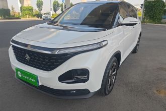 宝骏RM-5 2019款 1.5T CVT 24小时在线尊贵型 6座