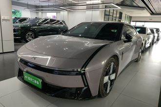 小鹏P7 2025款 820 超长续航 Ultra