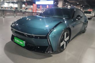 小鹏P7 2025款 702 长续航 Ultra