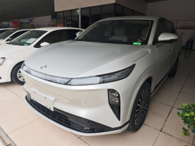 东风风神L8 2025款 185KM梦想版