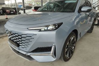 长安UNI-K 智电iDD 2022款 蓝鲸iDD 130km 1.5T 尊贵型