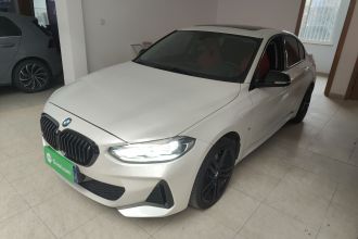 宝马1系 2021款 125i M运动曜夜版