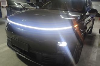 理想汽车 理想L8 2023款 Air
